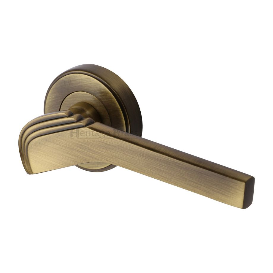 Heritage Brass - Tiffany Door Handle on Round Rose