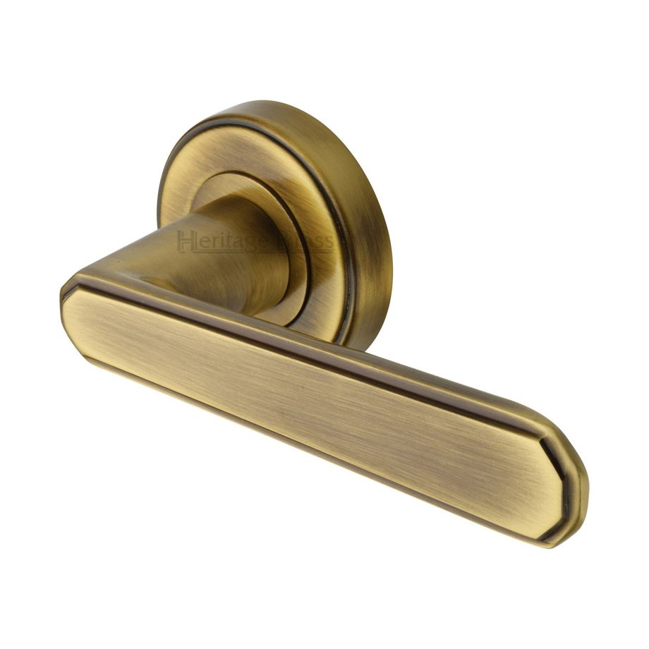 Heritage Brass - Century Door Handle on Round Rose