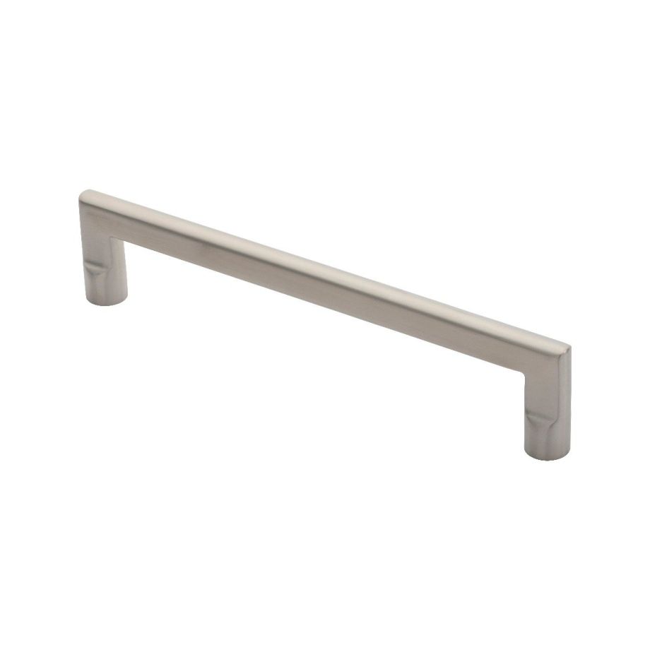 Carlton Pull Handle