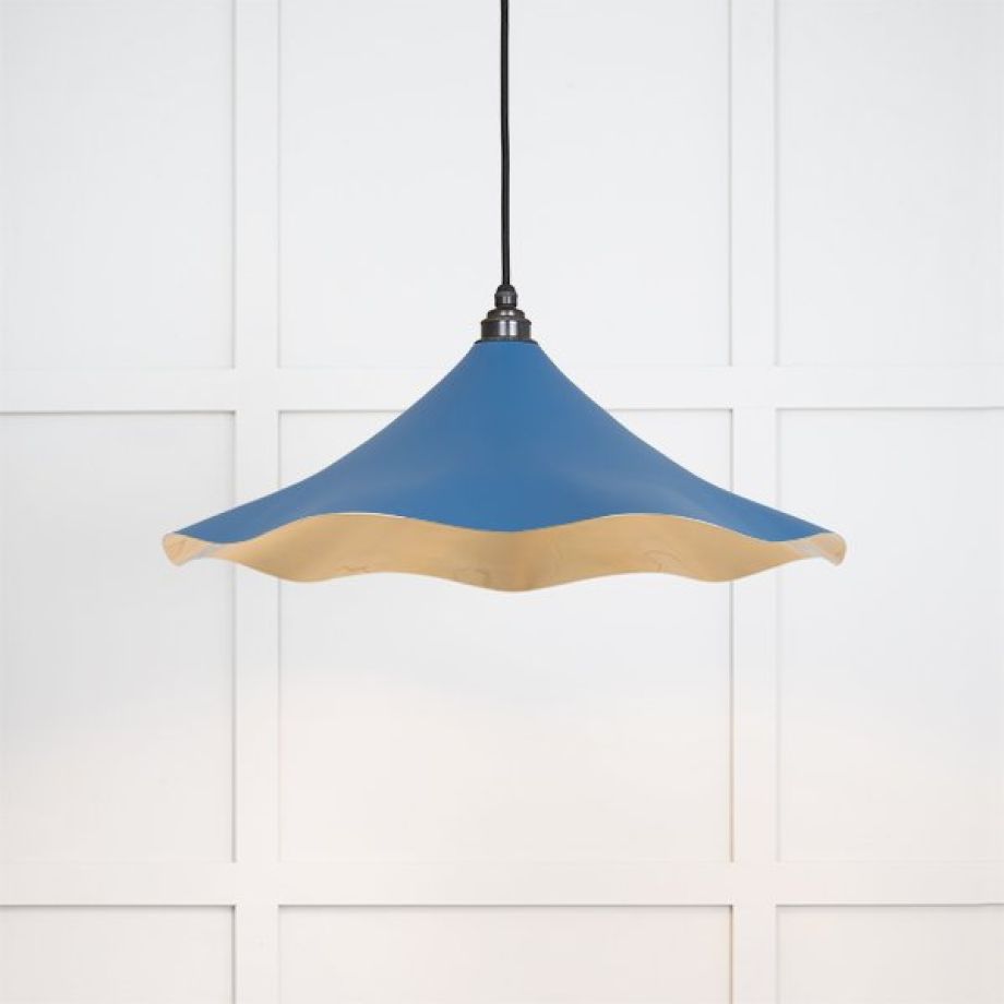 Smooth Brass Flora Pendant in Upstream