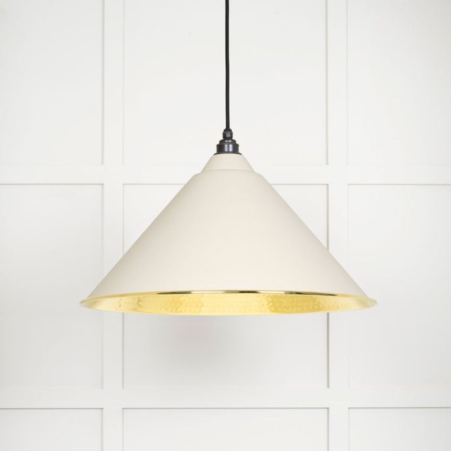 Hammered Brass Hockley Pendant in Teasel