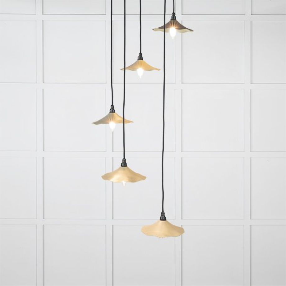 Smooth Brass Flora Cluster Pendant in Tump