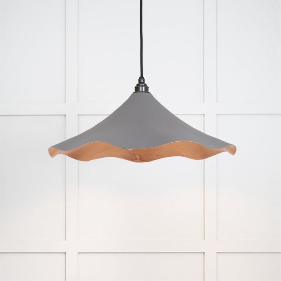 Smooth Copper Flora Pendant in Bluff