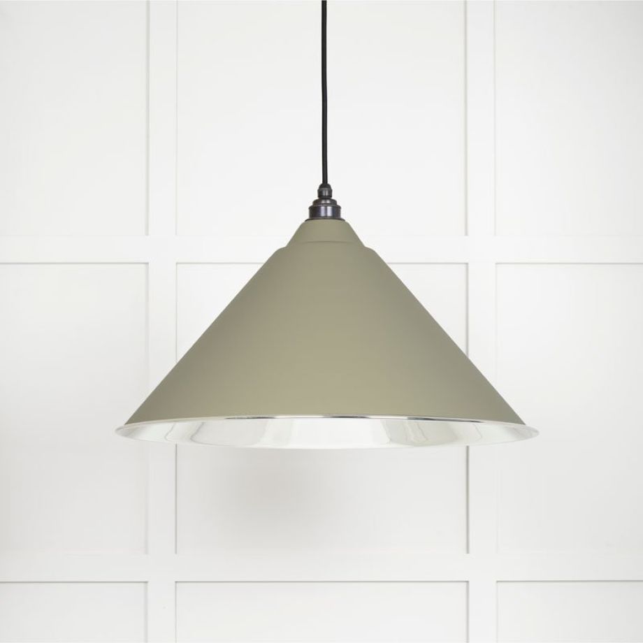 Smooth Nickel Hockley Pendant in Tump