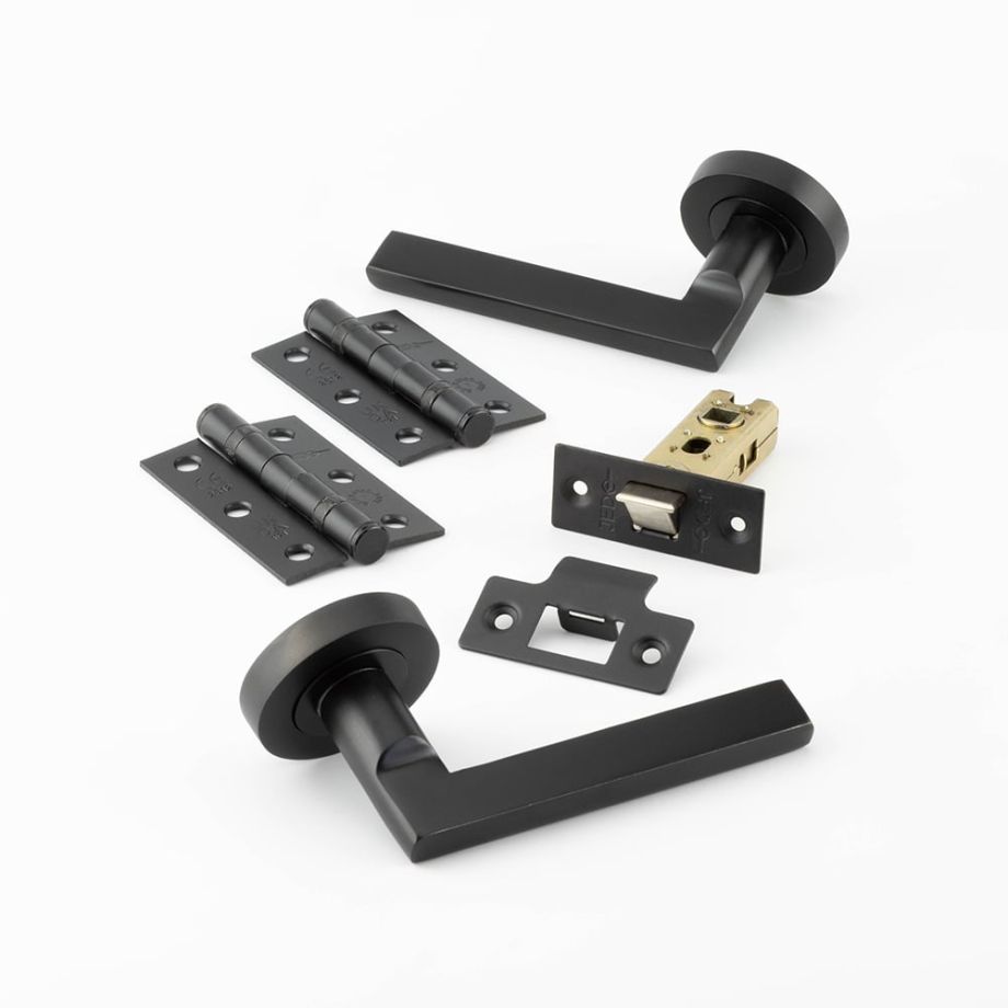 Nero Jet Door Handle On Rose