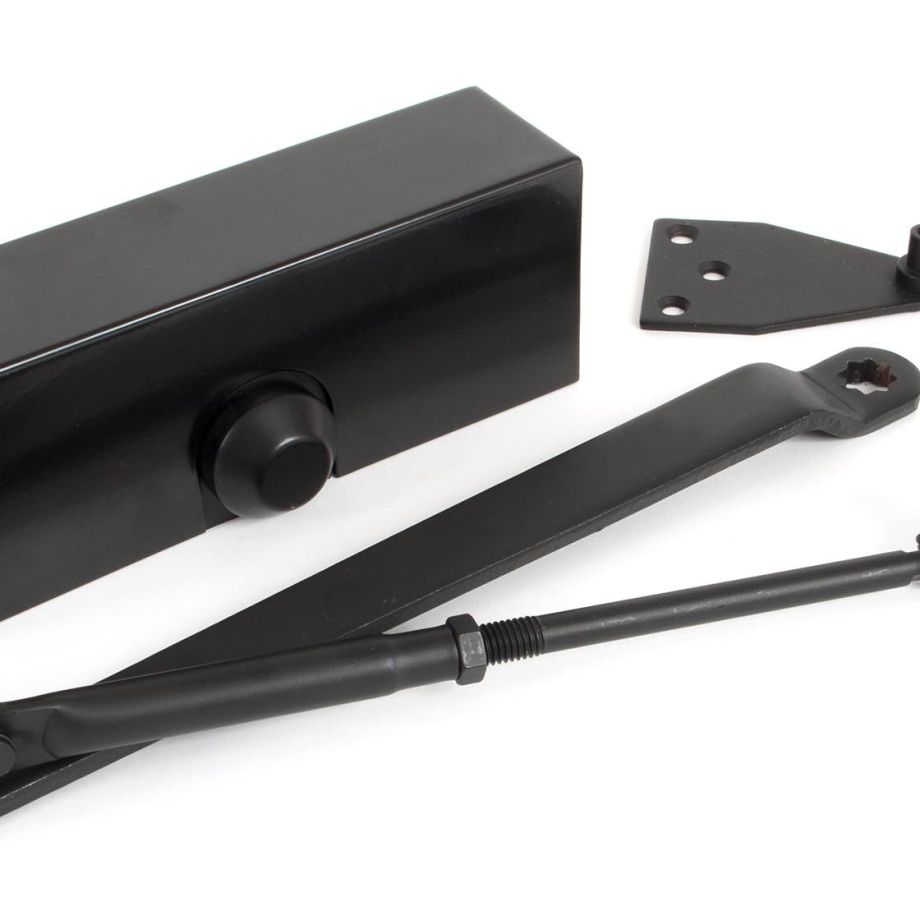 Black Size 3 Door Closer & Cover
