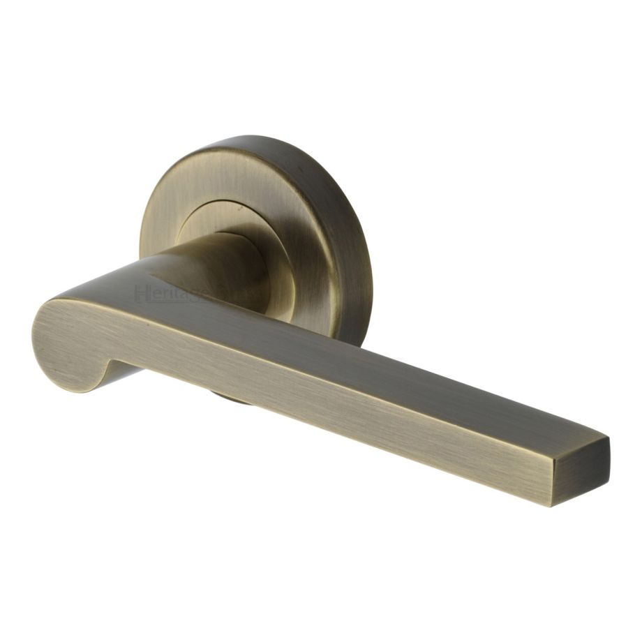 Heritage Brass - Metro Mid Century Door Handle on Round Rose