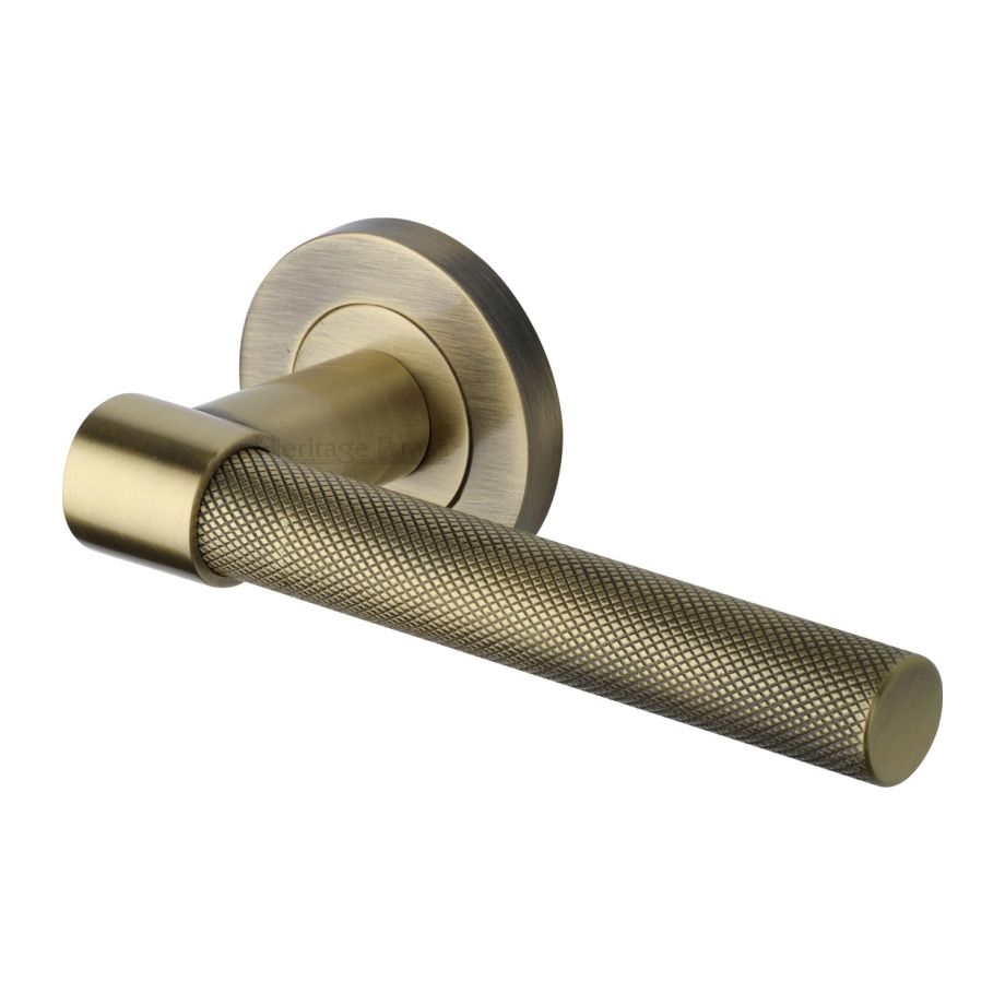Heritage Brass - Phoenix Knurled Door Handle on Round Rose