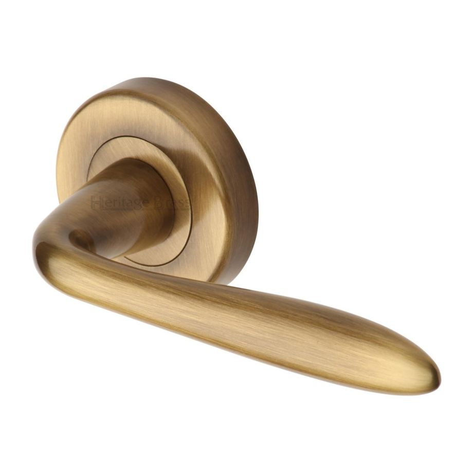 Heritage Brass - Sutton Door Handle on Round Rose