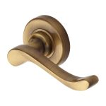 Heritage Brass - Bedford Door Handle on Round Rose