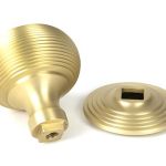 Beehive Centre Door Knob