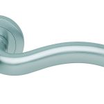 Squiggle Lever on Round Rose