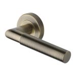 Heritage Brass - Bauhaus Mitre Knurled Door Handle on Round Rose