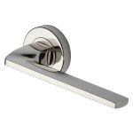 Heritage Brass - Metro Angled Door Handle on Round Rose