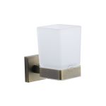 M.Marcus - Tumbler Holder - CHE