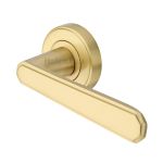 Heritage Brass - Century Door Handle on Round Rose