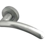 Mailand Door Handles On Rose