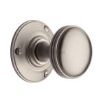 Heritage Brass - Richmond Door Knob on Rose