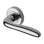 Heritage Brass - Columbus Door Handle on Round Rose