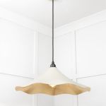 Smooth Brass Flora Pendant in Teasel