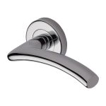 Heritage Brass - Centaur Door Handle on Round Rose