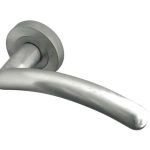 Mailand Door Handles On Rose