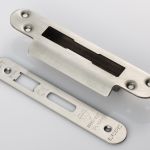 Forend Strike & Fixing Pack To Suit BS8621 Cylinder Sashlock