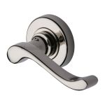 Heritage Brass - Bedford Door Handle on Round Rose