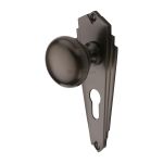 Heritage Brass - Broadway Door Knob on Plate