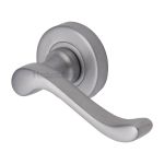 Heritage Brass - Bedford Door Handle on Round Rose