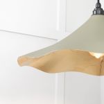 Smooth Brass Flora Pendant in Tump