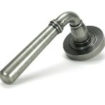 Newbury Lever on Rose Set (Plain)