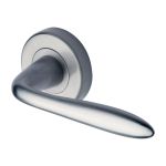 Heritage Brass - Sutton Door Handle on Round Rose