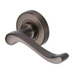 Heritage Brass - Bedford Door Handle on Round Rose