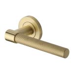 Heritage Brass - Phoenix Knurled Door Handle on Round Rose