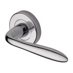 Heritage Brass - Sutton Door Handle on Round Rose