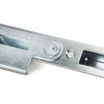 BZP Winkhaus Centre Latch Keep RH 44mm Door