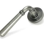 Newbury Lever on Rose Set (Plain)
