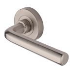 Heritage Brass - Octave Door Handle on Round Rose