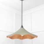 Smooth Copper Flora Pendant in Tump