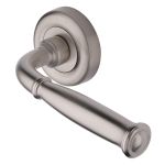 Heritage Brass - Lincoln Door Handle on Round Rose