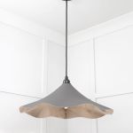 Smooth Nickel Flora Pendant in Bluff