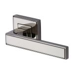 Heritage Brass - Linear Sq Door Handle on Square Rose