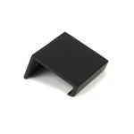 Plain Edge Pull