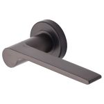 Heritage Brass - Julia Door Handle on Round Rose